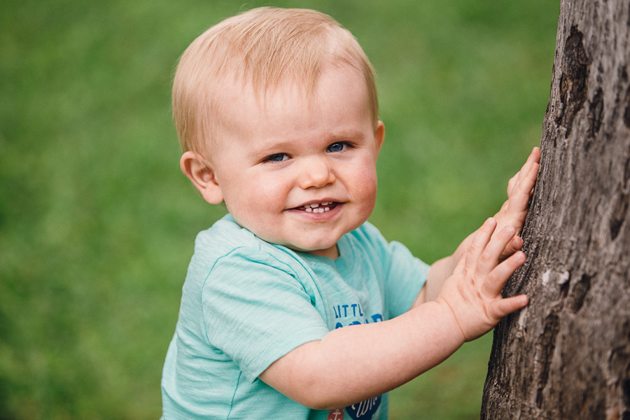 oahu-hawaii-child-002 Whalen | Waikiki Oahu Hawaii | One Year Old Session