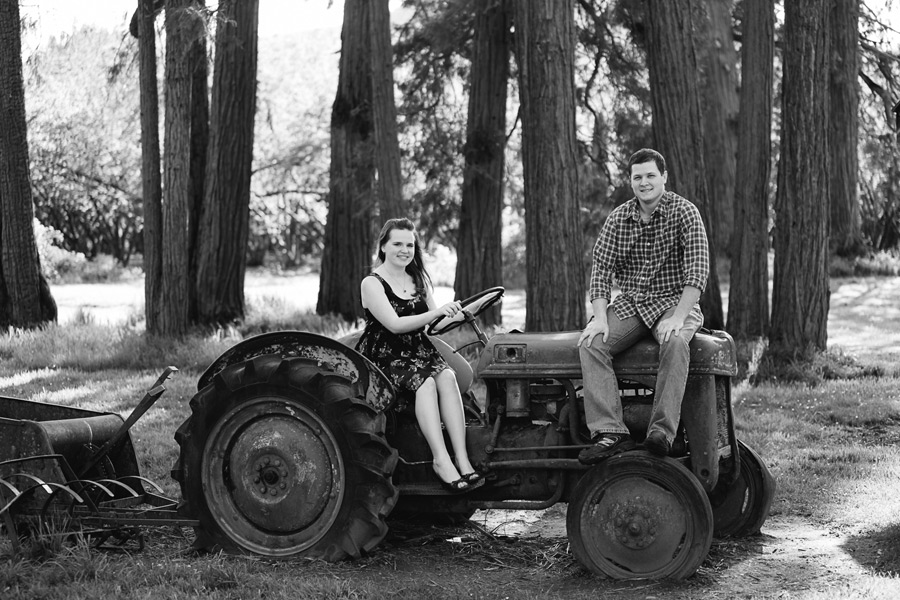 engagement-dorris-pics-005 Sarah & Norman | Engagement Pictures | Springfield Oregon | Dorris Ranch