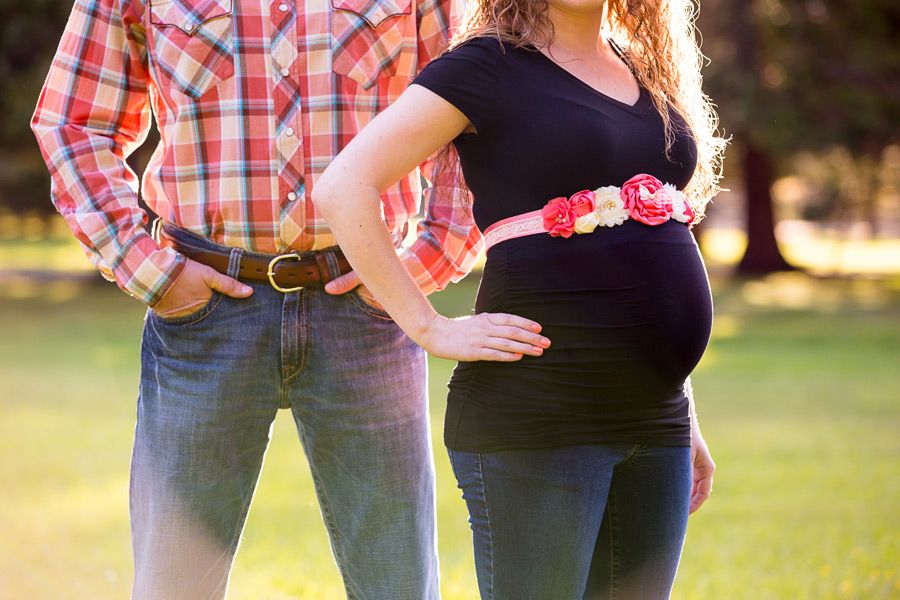 eugene-maternity-002 Tanya Maternity Mini Session | Cottage Grove Oregon