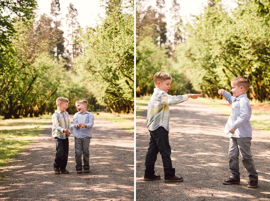 family-photographers-or-015 Emery Family | Dorris Ranch | Springfield Oregon