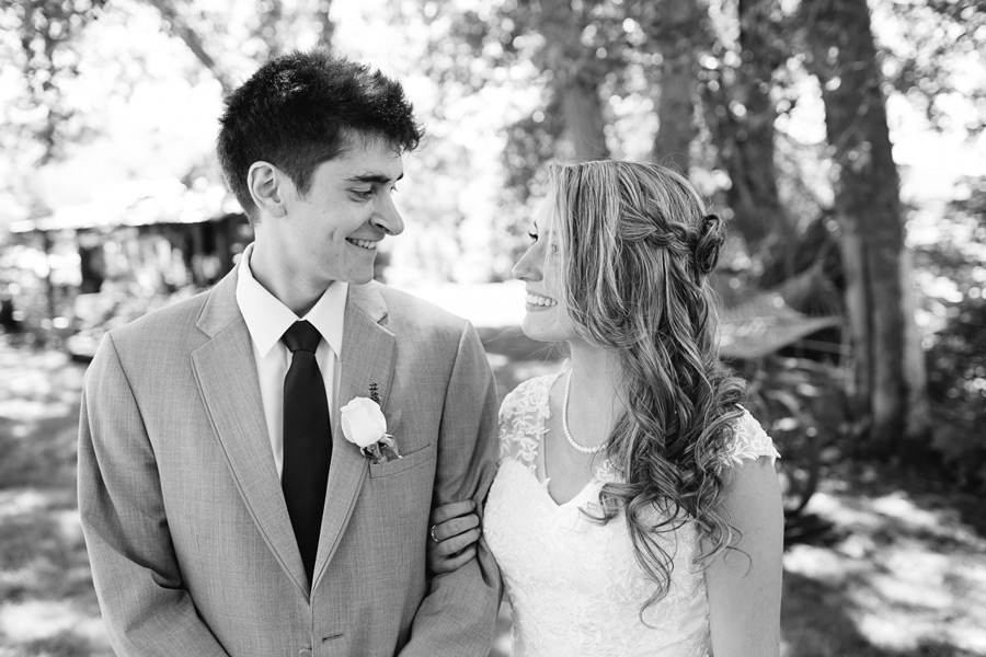 ashland-wedding-pics-014 Katira & Christian | Ashland Oregon Wedding | Private Residence