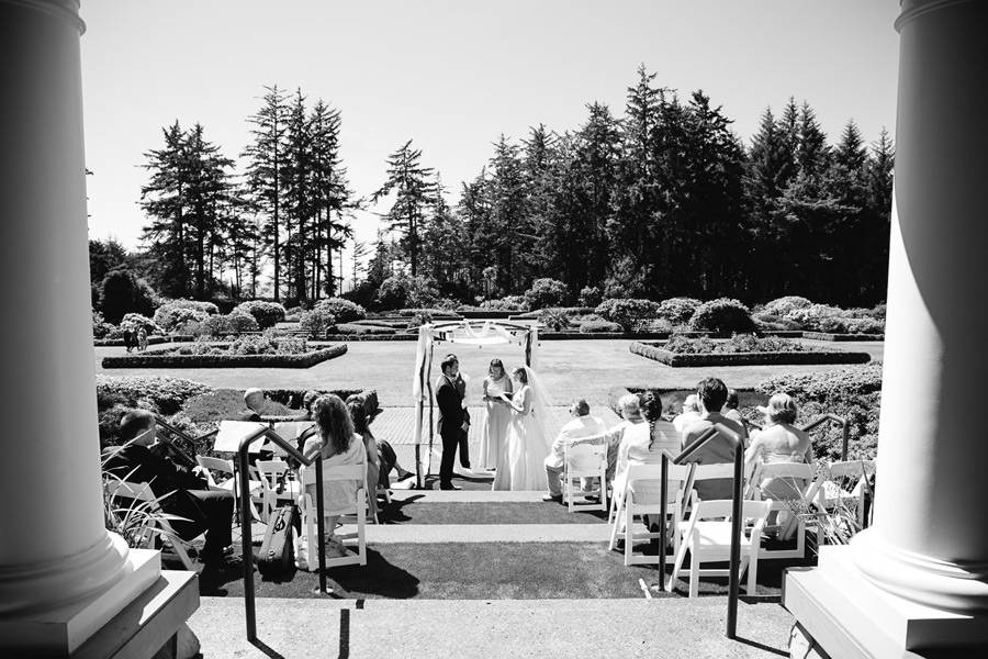 shore-acres-wedding-030 Oregon Coast Wedding | Coos Bay | Shore Acres State Park & Simpson Beach | Hannah & Alex