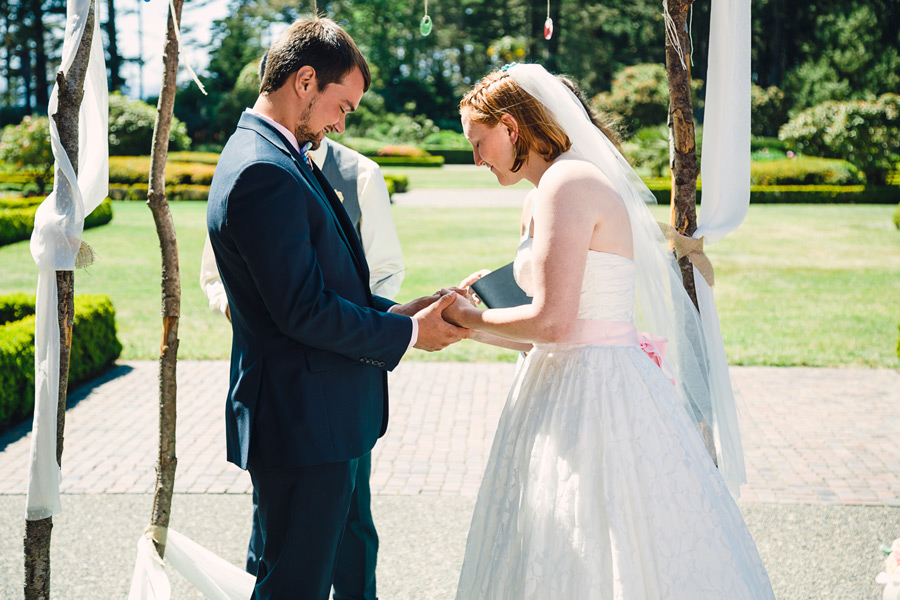 shore-acres-wedding-033 Oregon Coast Wedding | Coos Bay | Shore Acres State Park & Simpson Beach | Hannah & Alex