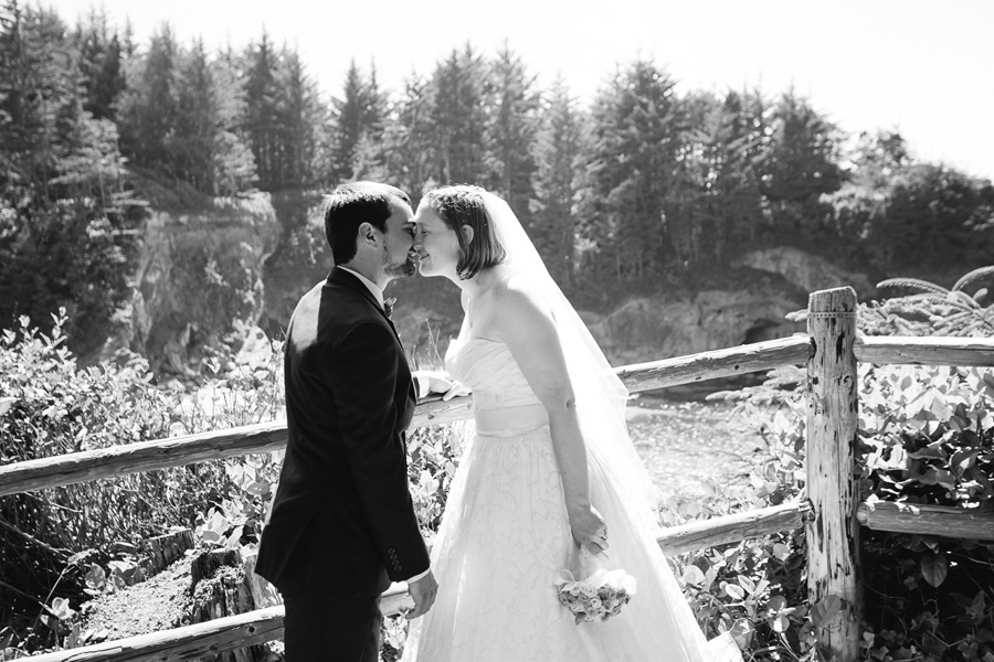 shore-acres-wedding-045 Oregon Coast Wedding | Coos Bay | Shore Acres State Park & Simpson Beach | Hannah & Alex