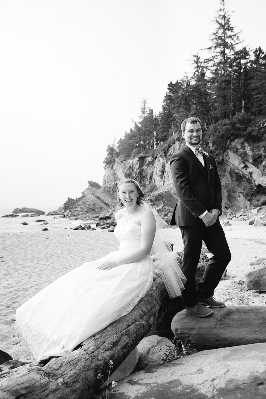 shore-acres-wedding-071 Oregon Coast Wedding | Coos Bay | Shore Acres State Park & Simpson Beach | Hannah & Alex
