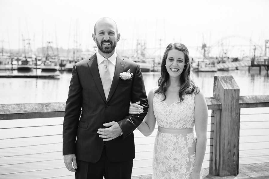 newport-wedding-pics-007 4th Of July Wedding | Newport Oregon | Laura & Rob