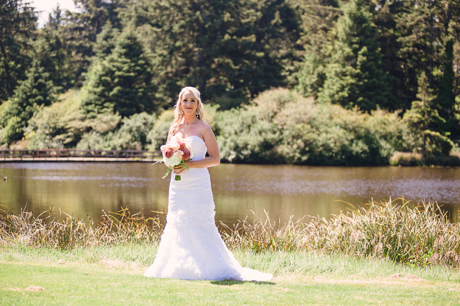 salishan-wedding-oregon007 Salishan Lodge Destination Wedding | Oregon Coast Photographer | Katie & Sean
