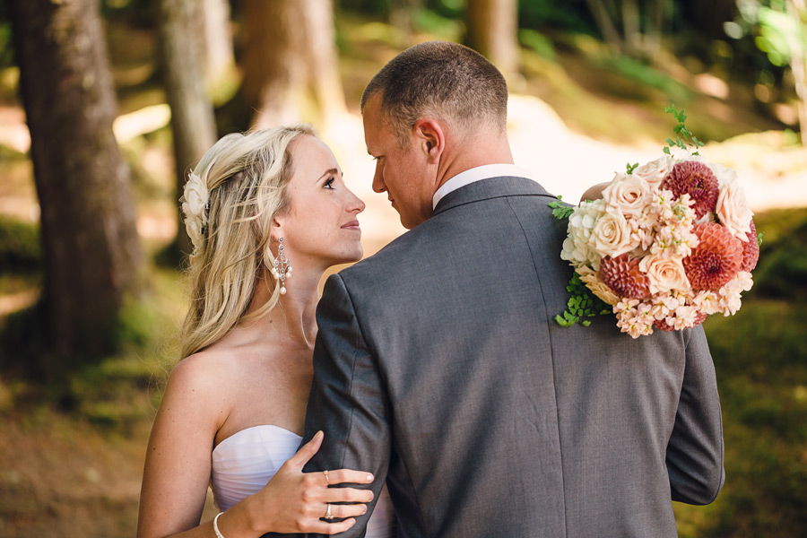 salishan-wedding-oregon047 Salishan Lodge Destination Wedding | Oregon Coast Photographer | Katie & Sean