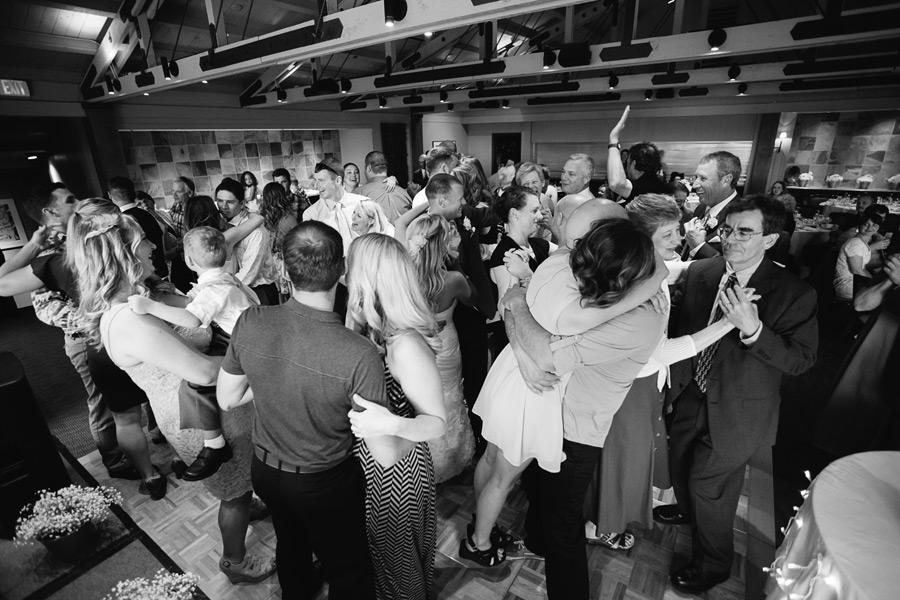 salishan-wedding-oregon055 Salishan Lodge Destination Wedding | Oregon Coast Photographer | Katie & Sean