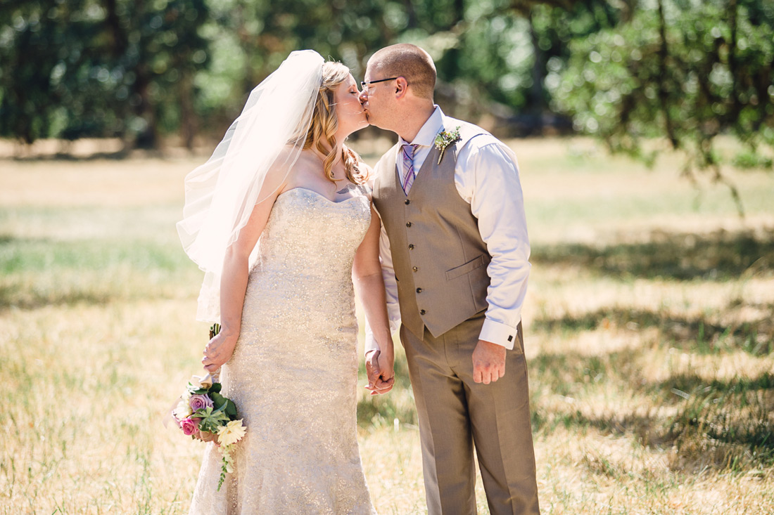 mt-pisgah-wedding020 Mt Pisgah Arboretum Wedding | Eugene Oregon | Danielle & Jeff