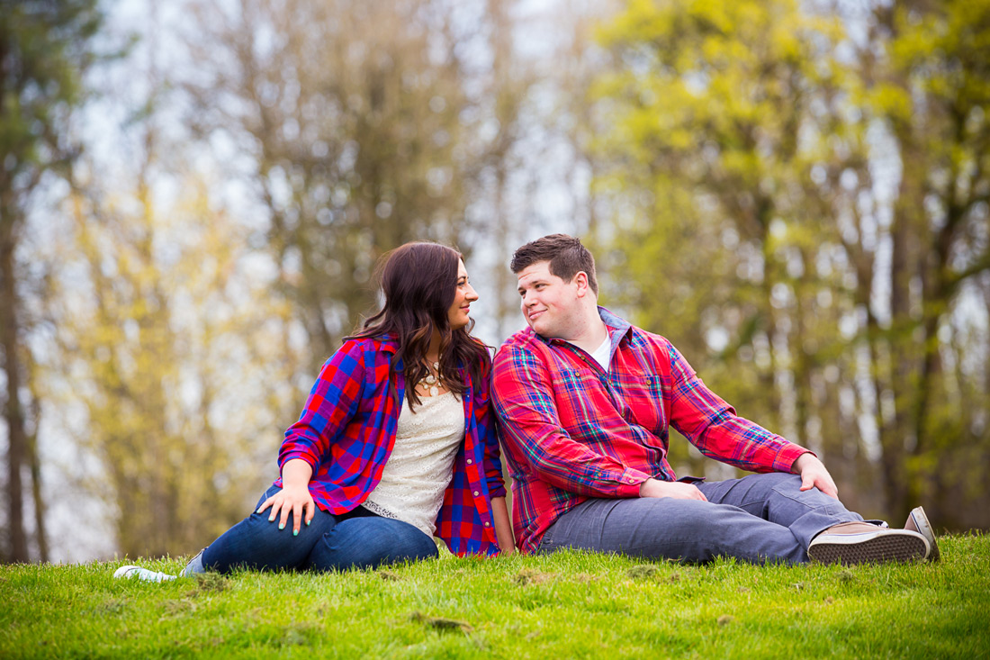 oregon-engaged-pics-008 Oregon Engagement Pictures | Dorris Ranch | Merissa & Jake