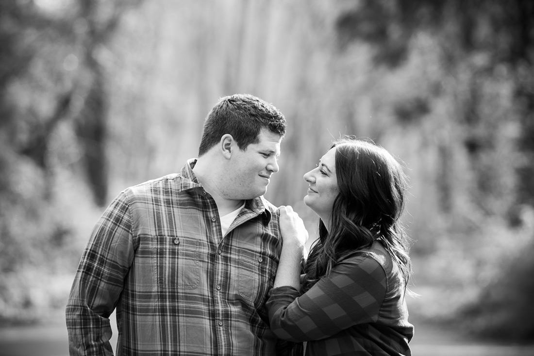 oregon-engaged-pics-010 Oregon Engagement Pictures | Dorris Ranch | Merissa & Jake