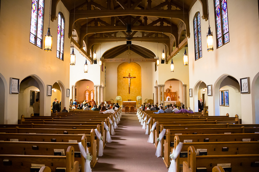 wedding-photographers-008 St Mary's Catholic Church Wedding | Shadow Hills Country Club | Eugene Oregon | Lydia & Grant