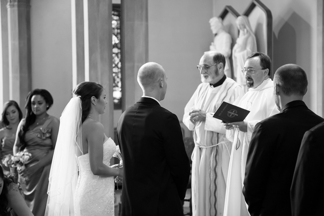 wedding-photographers-012 St Mary's Catholic Church Wedding | Shadow Hills Country Club | Eugene Oregon | Lydia & Grant