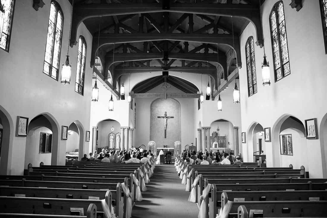 wedding-photographers-015 St Mary's Catholic Church Wedding | Shadow Hills Country Club | Eugene Oregon | Lydia & Grant