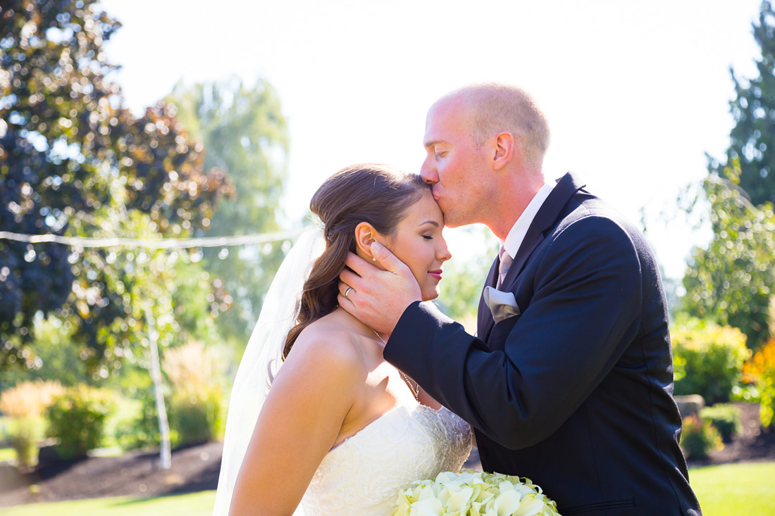 wedding-photographers-026 St Mary's Catholic Church Wedding | Shadow Hills Country Club | Eugene Oregon | Lydia & Grant