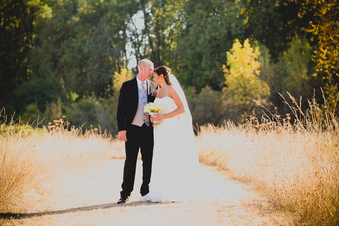 wedding-photographers-042 St Mary's Catholic Church Wedding | Shadow Hills Country Club | Eugene Oregon | Lydia & Grant