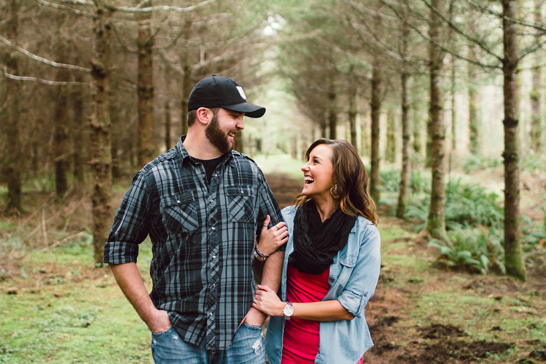 e-session-oregon-006 Engagement Photos | Viral Image | Siletz Oregon | Stevie & Brady