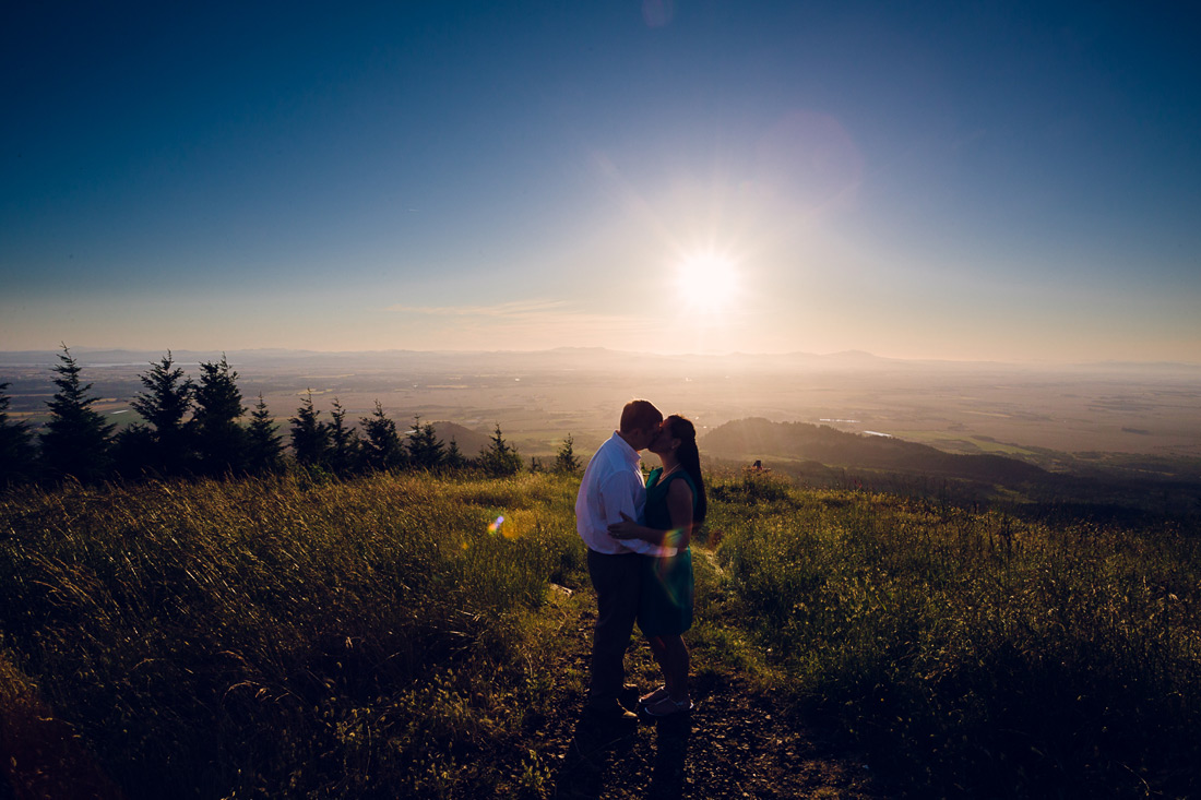 e-session-oregon-034 Engagement Pictures | Coburg Hills Oregon | Lauren & Cameron