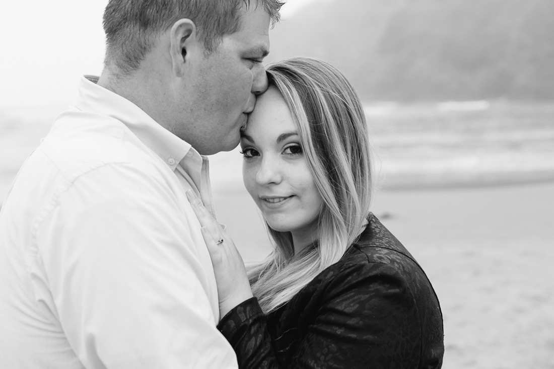 newport-photographer-006 Engagement Photos | Oregon Coast | Agate Beach | RaeLynne & Perry