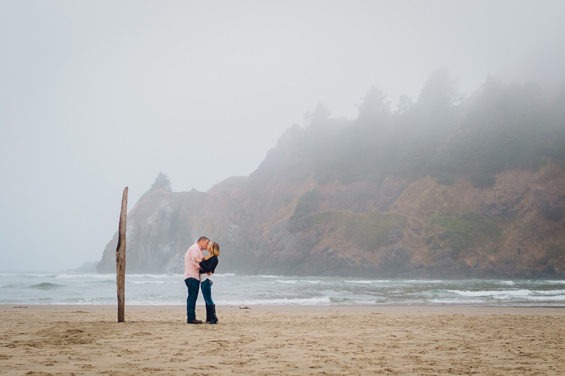 newport-photographer-007 Engagement Photos | Oregon Coast | Agate Beach | RaeLynne & Perry