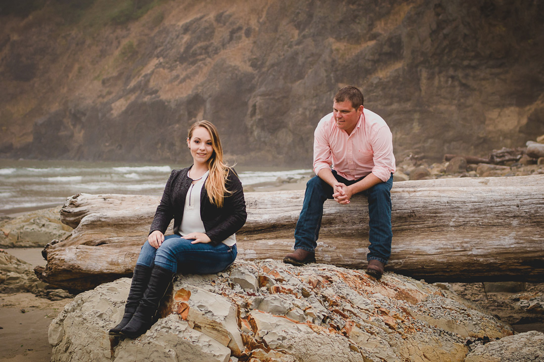 newport-photographer-010 Engagement Photos | Oregon Coast | Agate Beach | RaeLynne & Perry