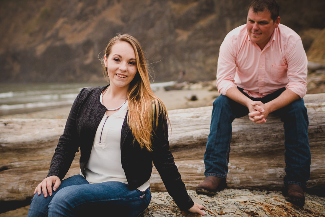 newport-photographer-011 Engagement Photos | Oregon Coast | Agate Beach | RaeLynne & Perry