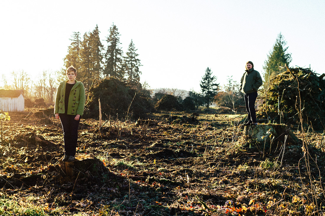 oregon-photographer-014 Oregon Engagement Photos | Jasper State Park | Kaitlyn & Shane
