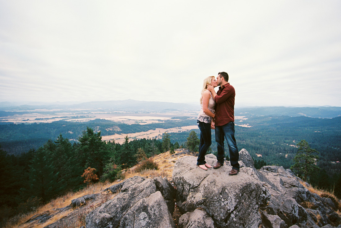 oregon-photographer-015 Engagement Photos | Spencer's Butte Eugene Oregon | Jordan & Brendan