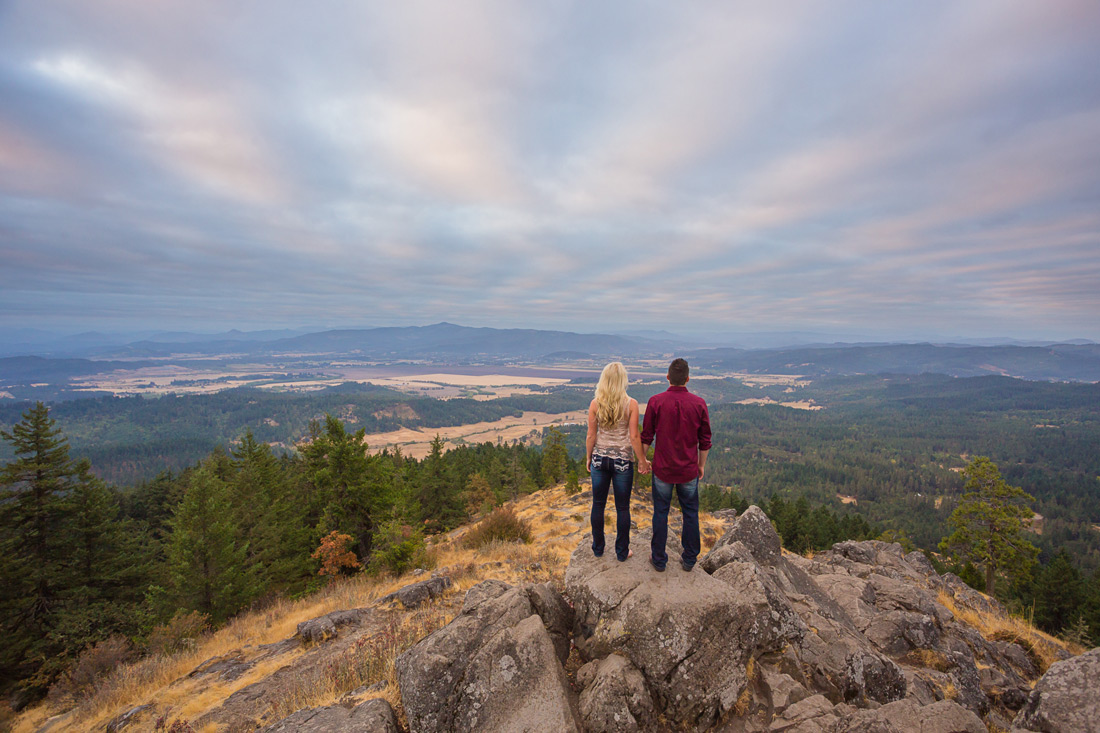 oregon-photographer-017 Engagement Photos | Spencer's Butte Eugene Oregon | Jordan & Brendan