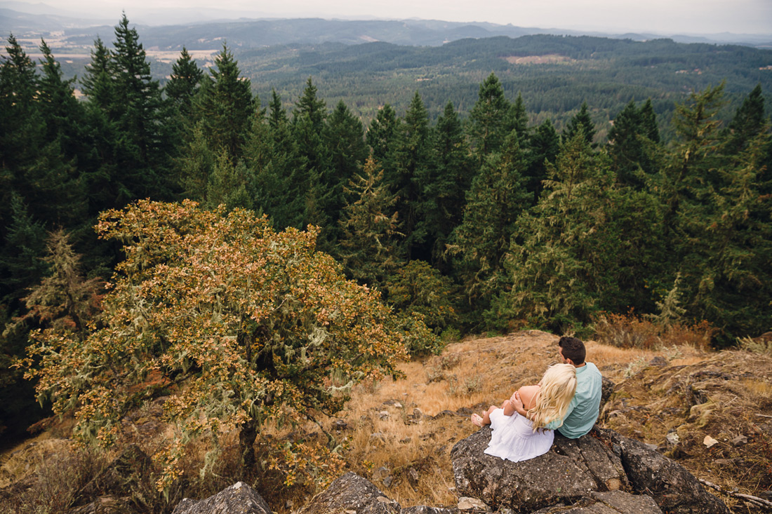 oregon-photographer-039 Engagement Photos | Spencer's Butte Eugene Oregon | Jordan & Brendan