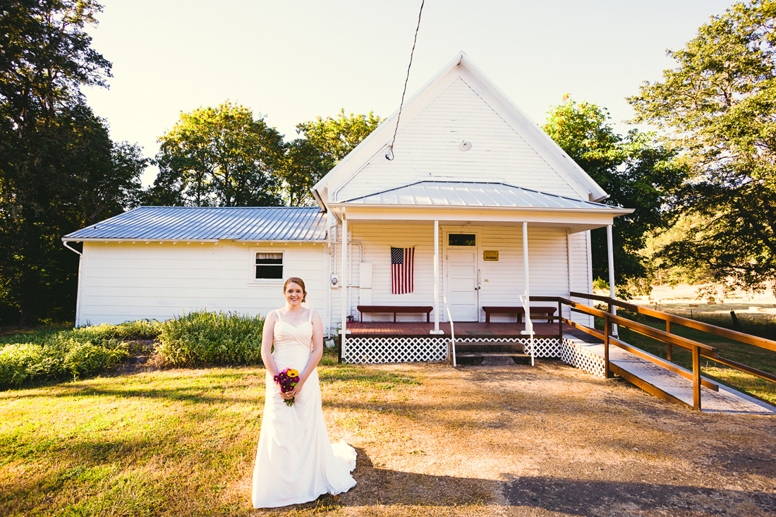 umpqua-wedding-or001 Trash The Dress / Bridal Session | Umpqua Oregon Private Residence | Helena & Nick