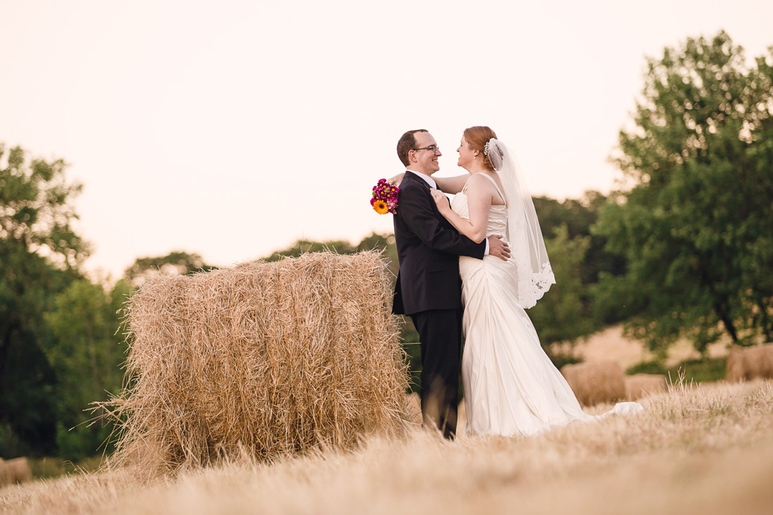 umpqua-wedding-or015 Trash The Dress / Bridal Session | Umpqua Oregon Private Residence | Helena & Nick