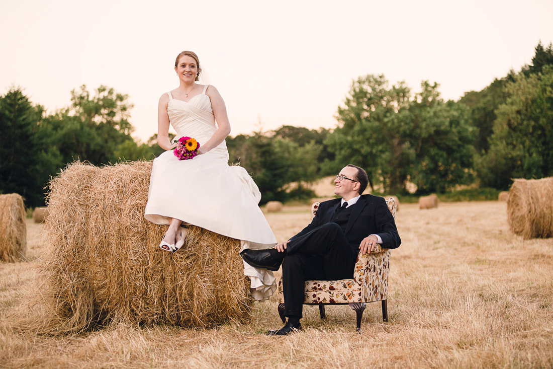 umpqua-wedding-or018 Trash The Dress / Bridal Session | Umpqua Oregon Private Residence | Helena & Nick