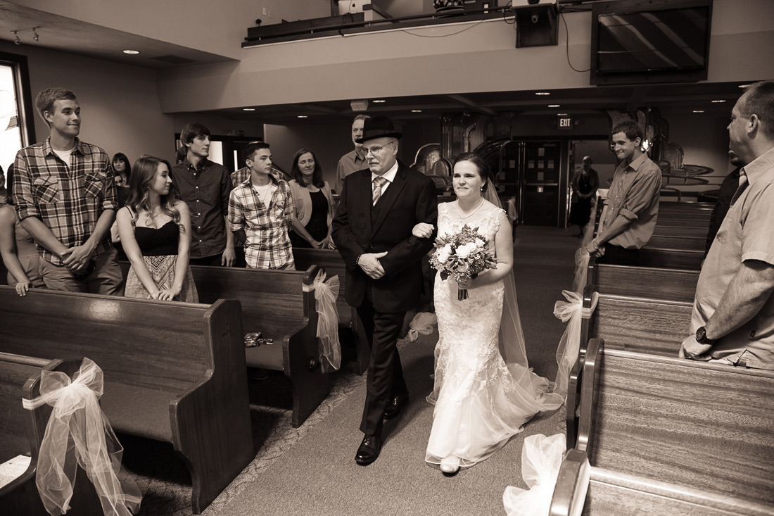 wedding-photographer-026 Bethesda Lutheran Church Wedding | Eugene Oregon | Sarah & Norman