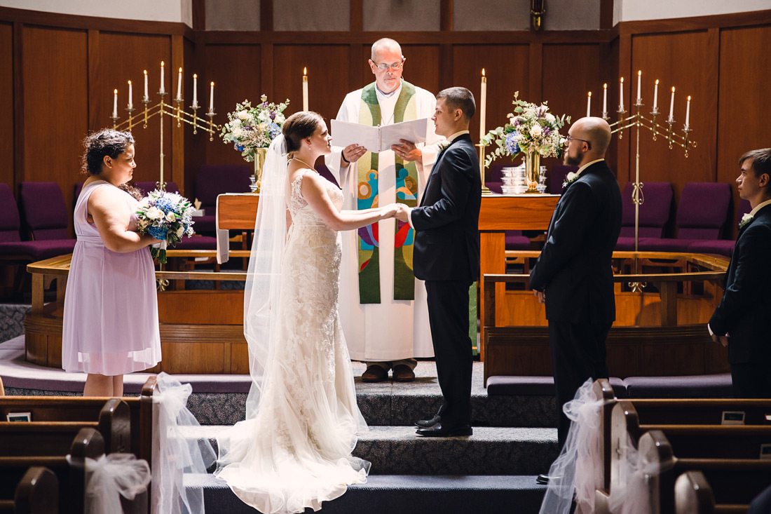 wedding-photographer-030 Bethesda Lutheran Church Wedding | Eugene Oregon | Sarah & Norman
