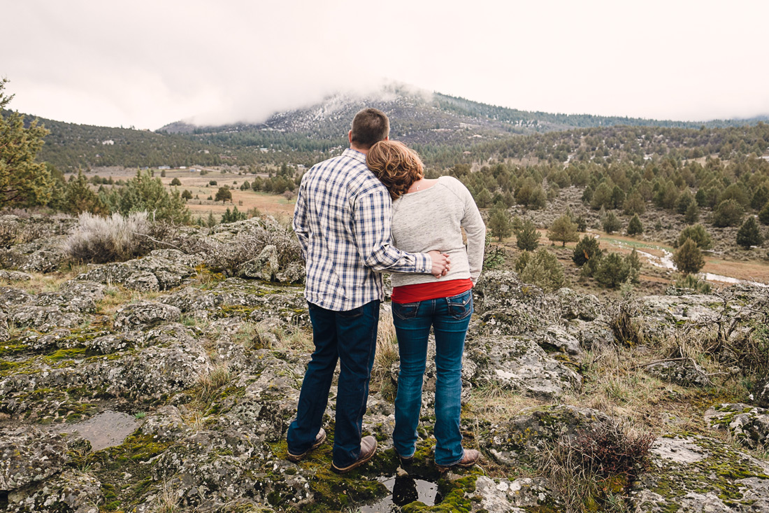 klamath-engagement-004 Klamath Falls Engagement | Victoria & Jason | Southern Oregon Wedding Photographer