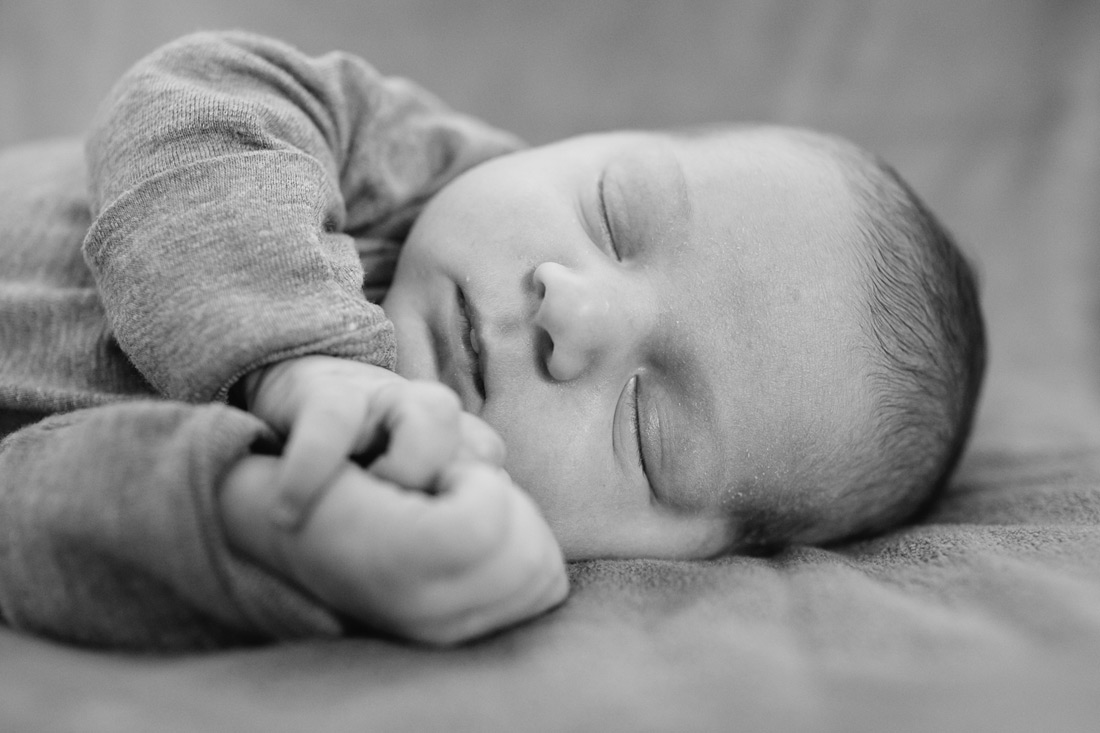 oregon-newborn-013 Theo Newborn | Family Photographer Eugene Oregon