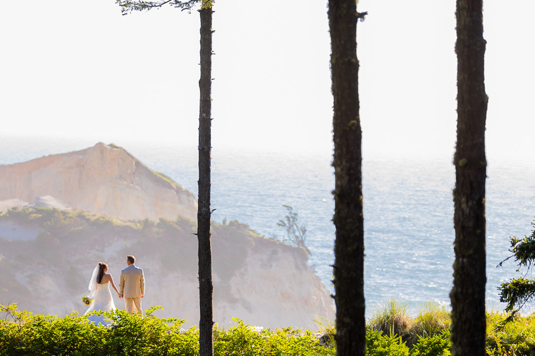 cape-kiwanda-wedding-043 Kape Kiwanda Natural Area Wedding | Pacific City Oregon | Amy & Steve