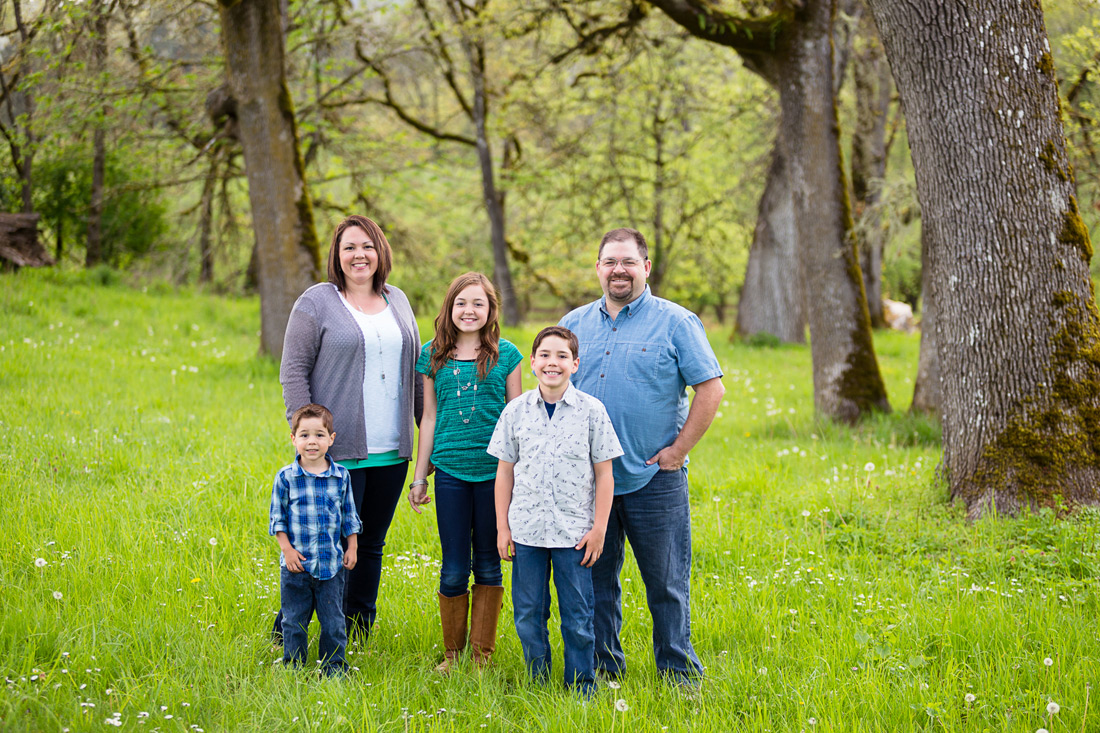 dorris-ranch-family-001 Crumal Family | Dorris Ranch | Oregon Family Photographer