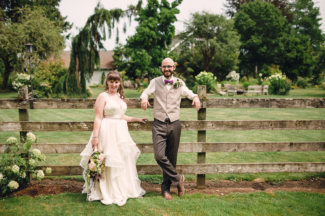 jasper-house-farm-026 Jasper House Farm Wedding | Oregon Wedding Photographer | Bailey & Keith