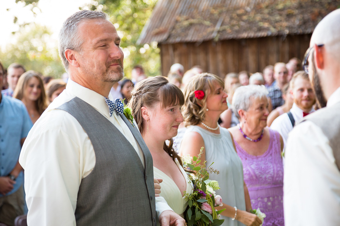 jasper-house-farm-057 Jasper House Farm Wedding | Oregon Wedding Photographer | Bailey & Keith