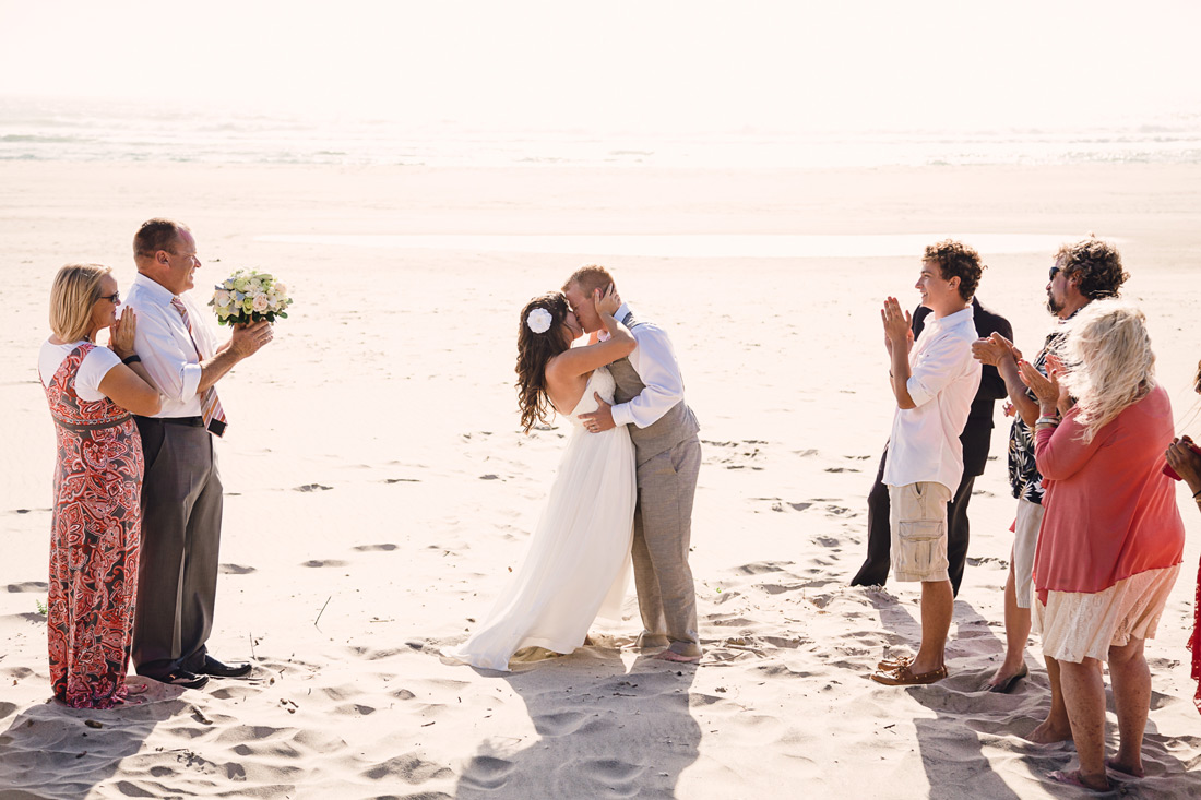 oregon-coast-wedding-039 Road's End Beach | Lincoln City Oregon Wedding | Amanda & Spencer | Small Destination Wedding Elopement