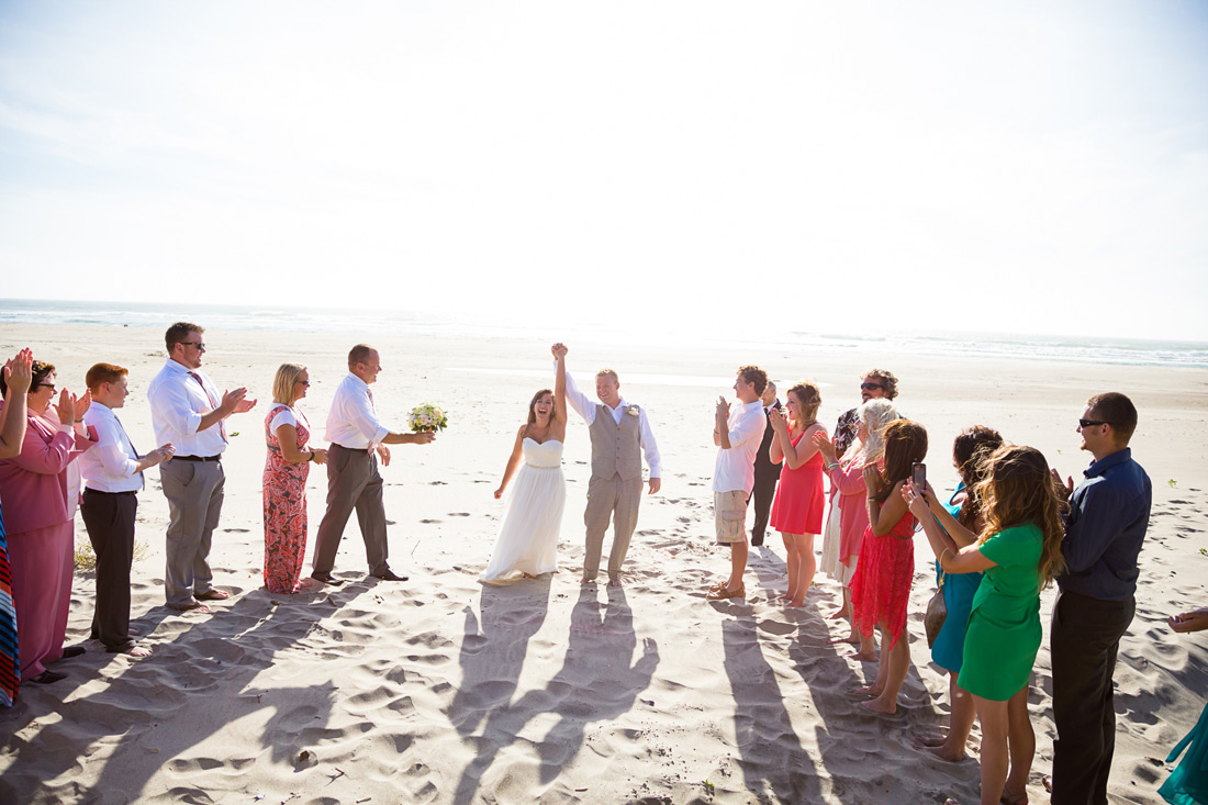 oregon-coast-wedding-040 Road's End Beach | Lincoln City Oregon Wedding | Amanda & Spencer | Small Destination Wedding Elopement