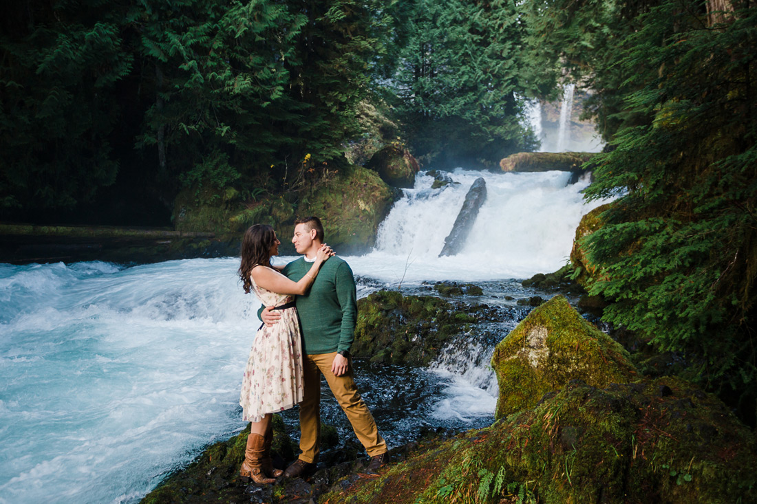 sahalie-falls-engaged-012 Sahalie Falls McKenzie River Engagement | Marissa & José