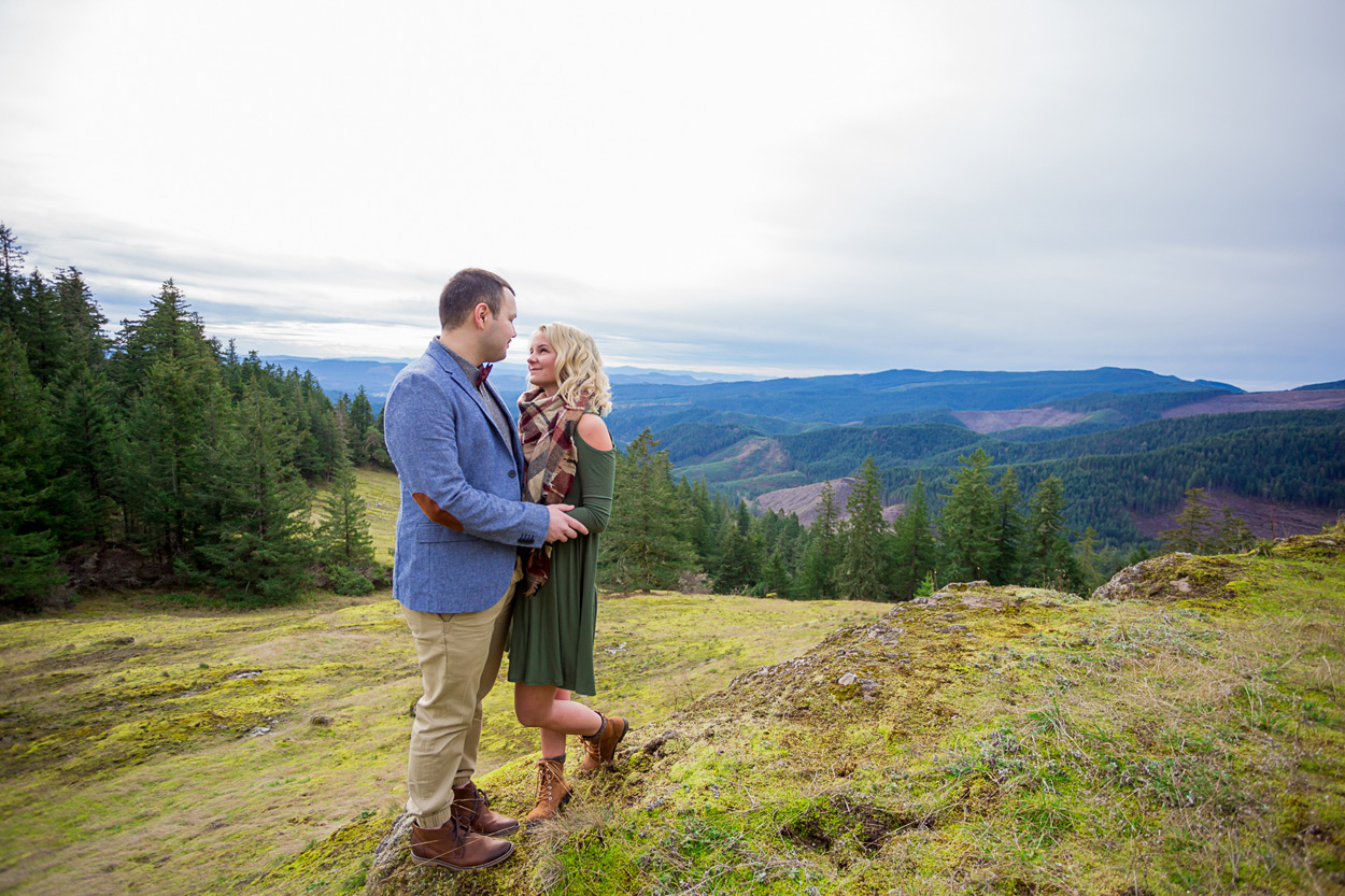 oregon-engagement-002 Adventure Engagement Session | Ashley & Forrest | Horse Rock Ridge