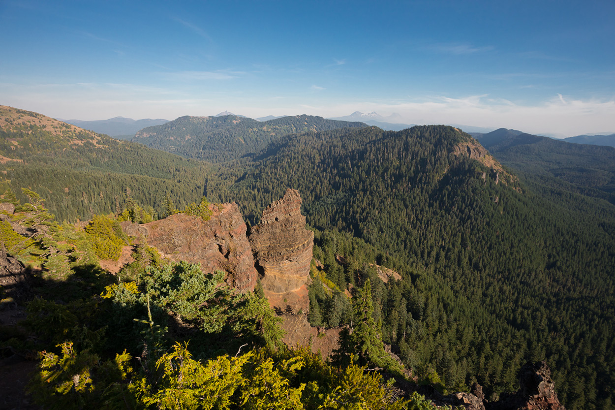 oregon-photographer-003 Iron Mountain Adventure Engagement Session | Chandra & Brandon