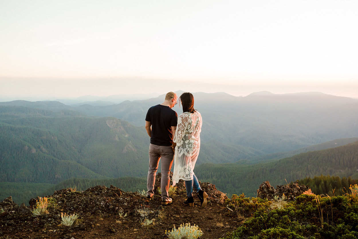 oregon-photographer-022 Iron Mountain Adventure Engagement Session | Chandra & Brandon