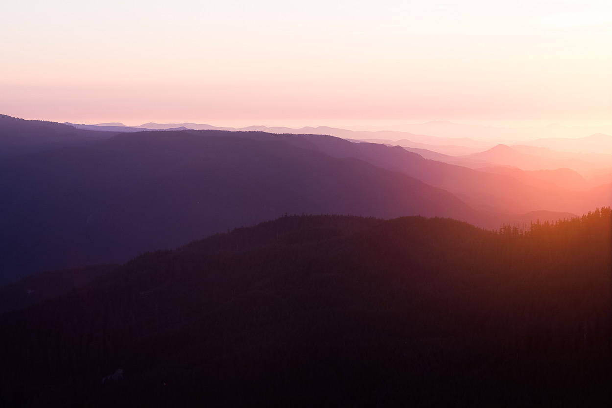 oregon-photographer-024 Iron Mountain Adventure Engagement Session | Chandra & Brandon