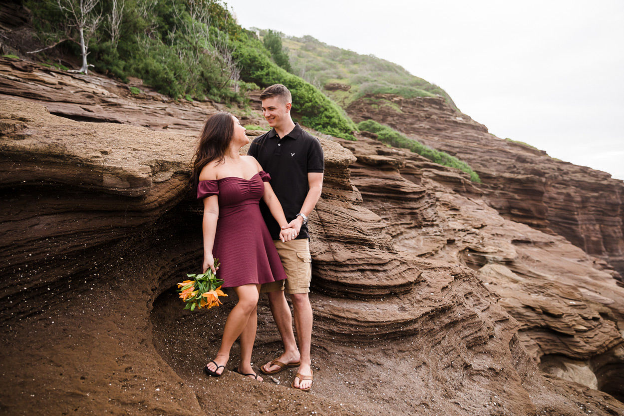 oahu-hawaii-wedding-photographer-004 Spitting Cave & Hanauma Bay Rim Trail Engagement Photos | Stephanie & Michael